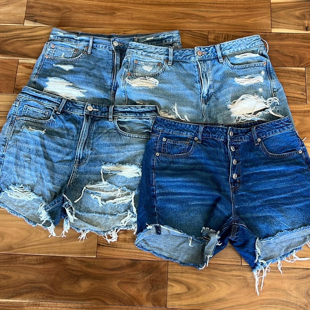 American Eagle Tom Girl Shorts Midi